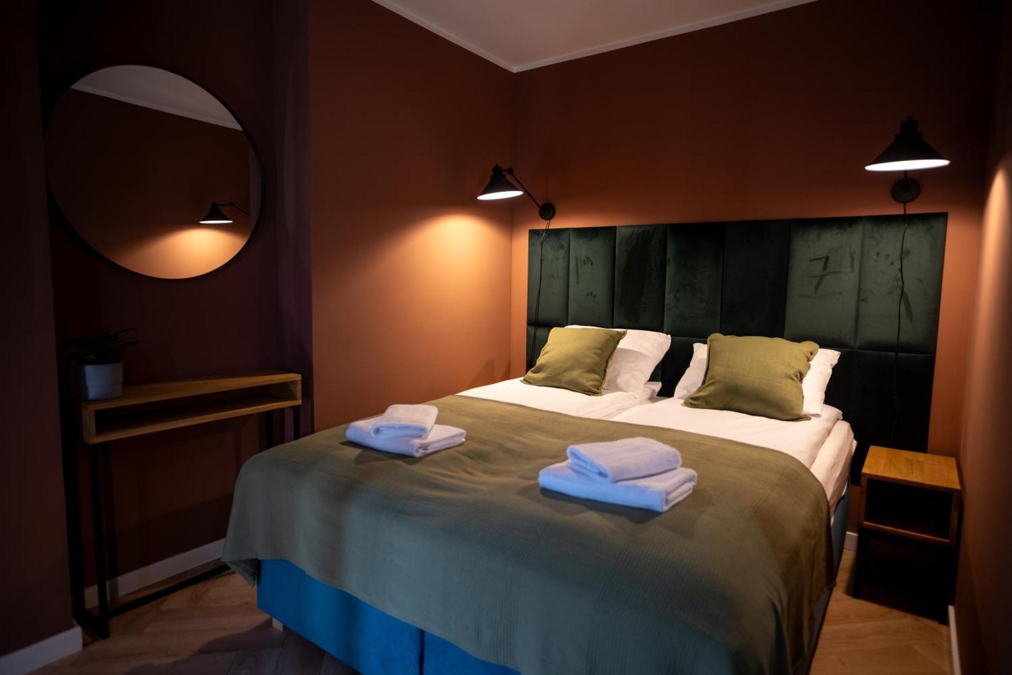 Apartamenty Drevny Kocur Poznan Ngoại thất bức ảnh