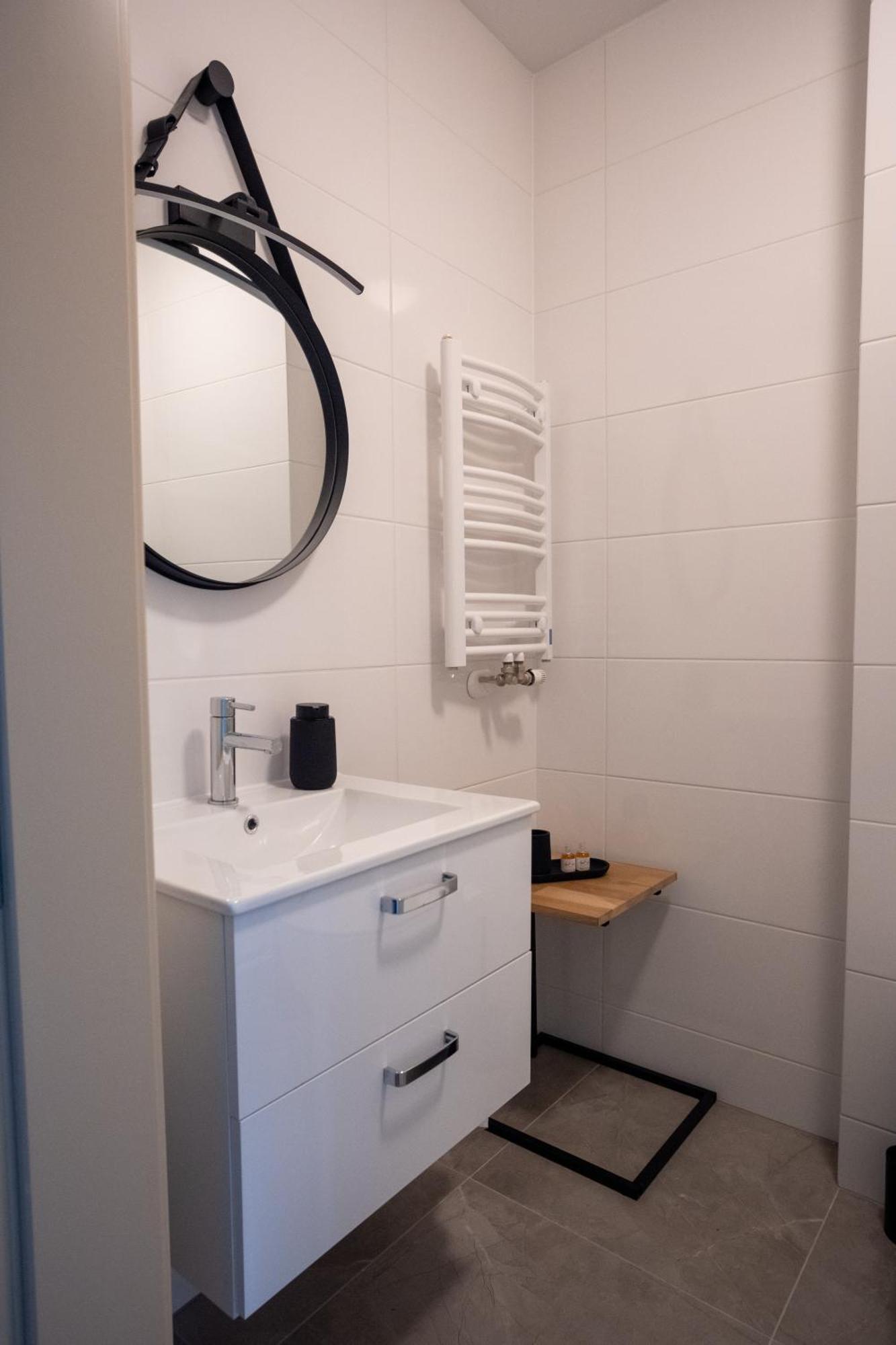 Apartamenty Drevny Kocur Poznan Ngoại thất bức ảnh