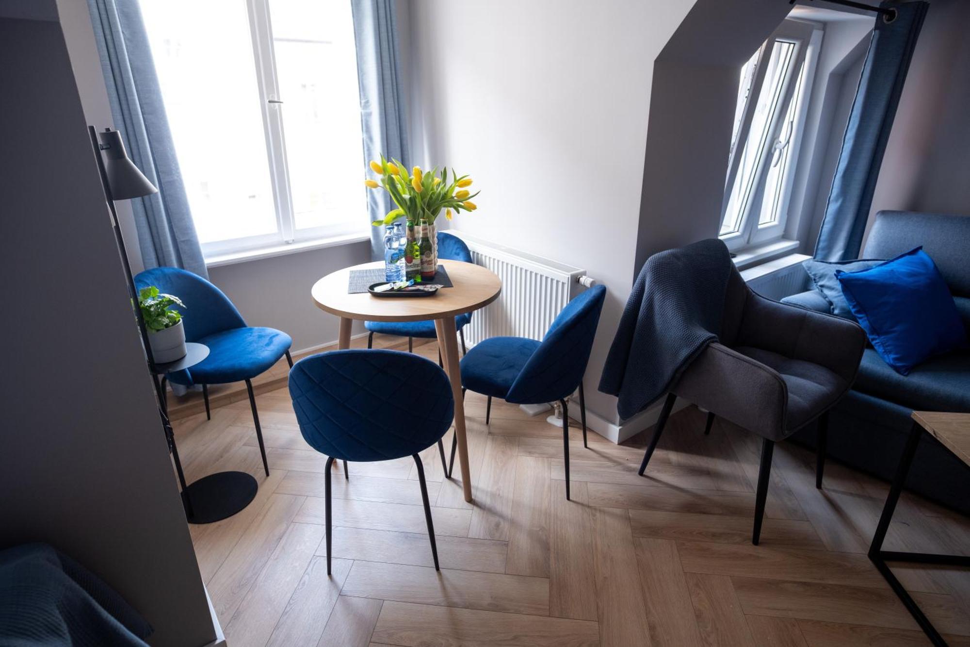 Apartamenty Drevny Kocur Poznan Ngoại thất bức ảnh